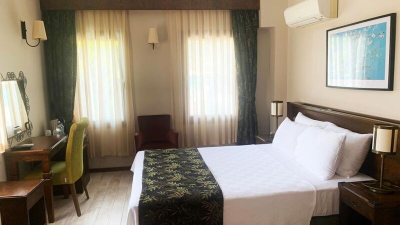 Mitos Hotel
