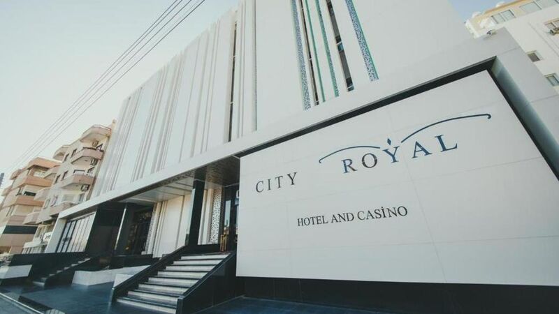 City Royal Hotel