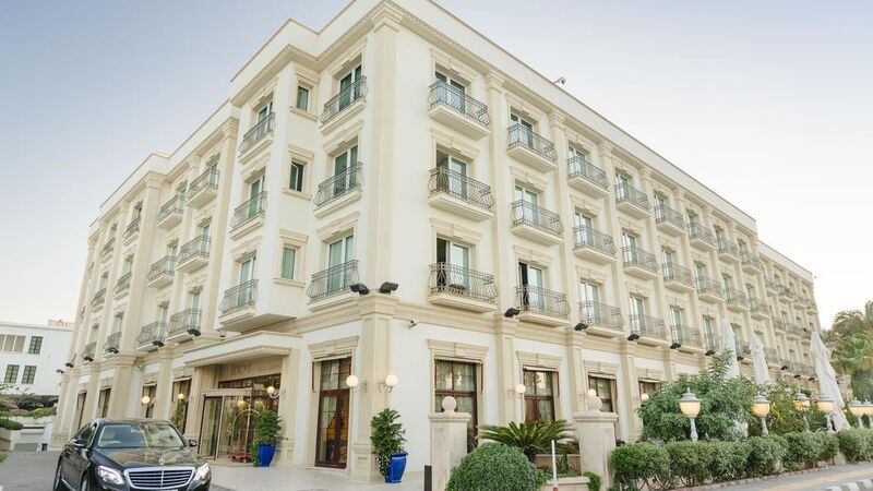 Rocks Hotel