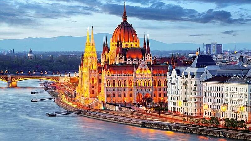 Orta Avrupa Turu 7 Gece 8 Gün Belgrad Budapeşte Prag Bratislava Viyana Sofya