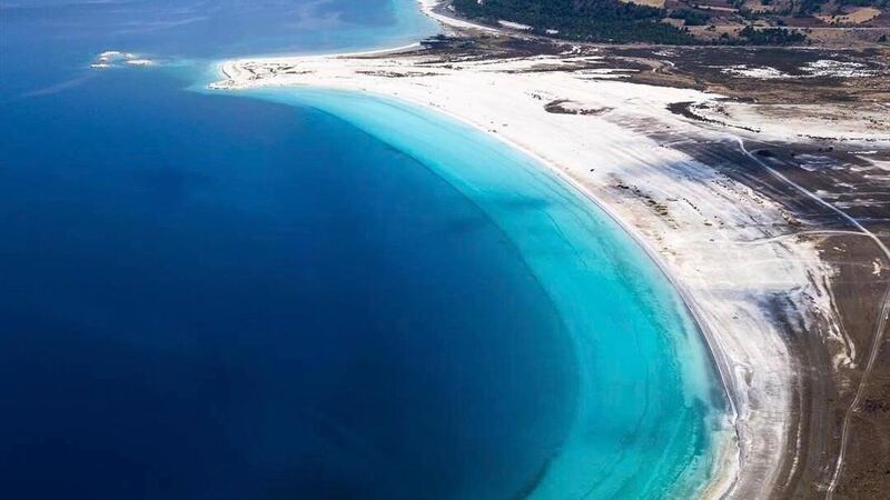 Salda Gölü Pamukkale Çeşme Alaçatı Turu | 1 Gece Otel Konaklamalı