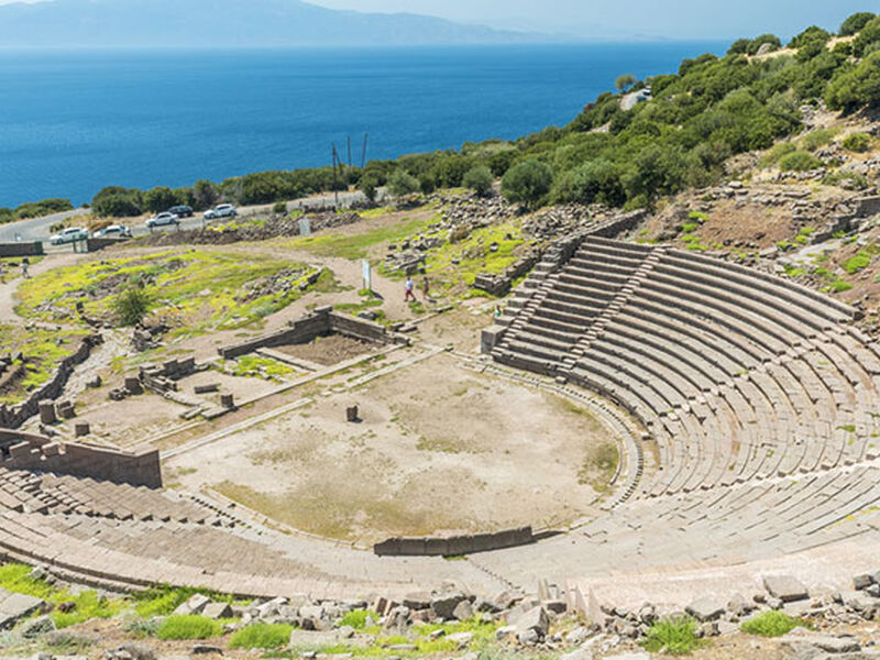 Bozcaada Assos Adatepe Ayvalık Turu / 1 Gece Otel Konaklaması