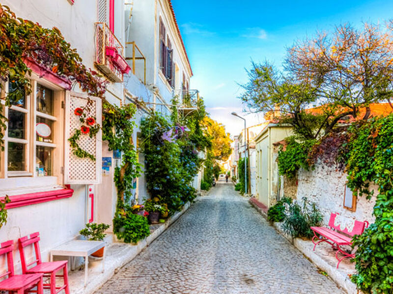 Bozcaada Assos Adatepe Ayvalık Turu / 1 Gece Otel Konaklaması