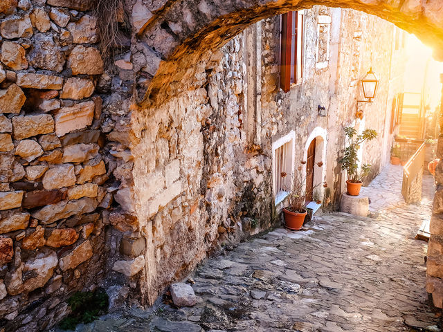 UÇAKLI VİZESİZ KOSOVALI BÜYÜK BALKAN TURU