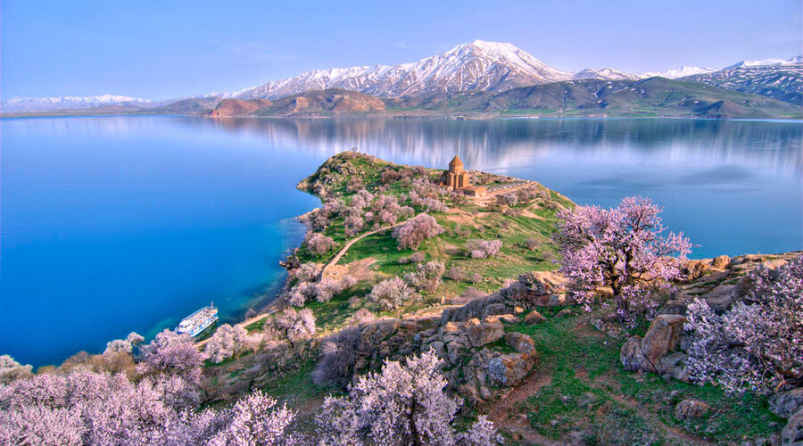 Uçaklı Butik Van Havzası Turu 2026