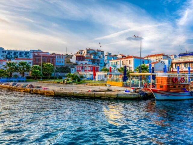 Diyarbakır Çıkışlı Uçaklı Kuzey Ege Turu (Foça ve Ayvalık Tekne Turu ile) 4 Gece Konaklamalı