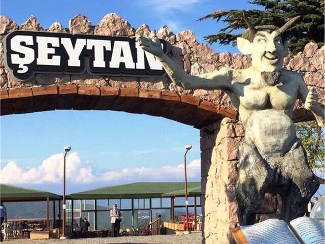 Diyarbakır Çıkışlı Uçaklı Marmara`nın Tarihi Başkentleri Turu (4 Gece Konaklama) (Kazdağları Jeep Safari ve Ayvalık Tekne Turu)