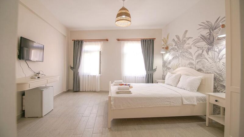 Lutro Otel Bozcaada