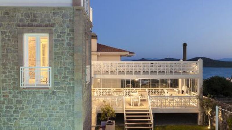 Cunda Pur Beyaz Otel