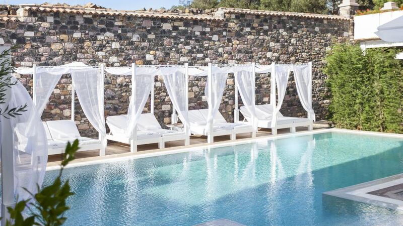 Cunda Pur Beyaz Otel
