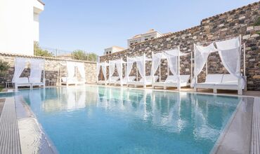 Cunda Pur Beyaz Otel