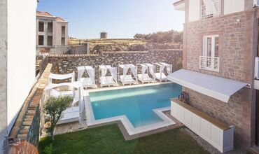 Cunda Pur Beyaz Otel