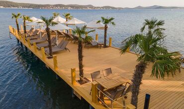 Cunda Pier Hotel