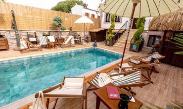 Parna Hotel