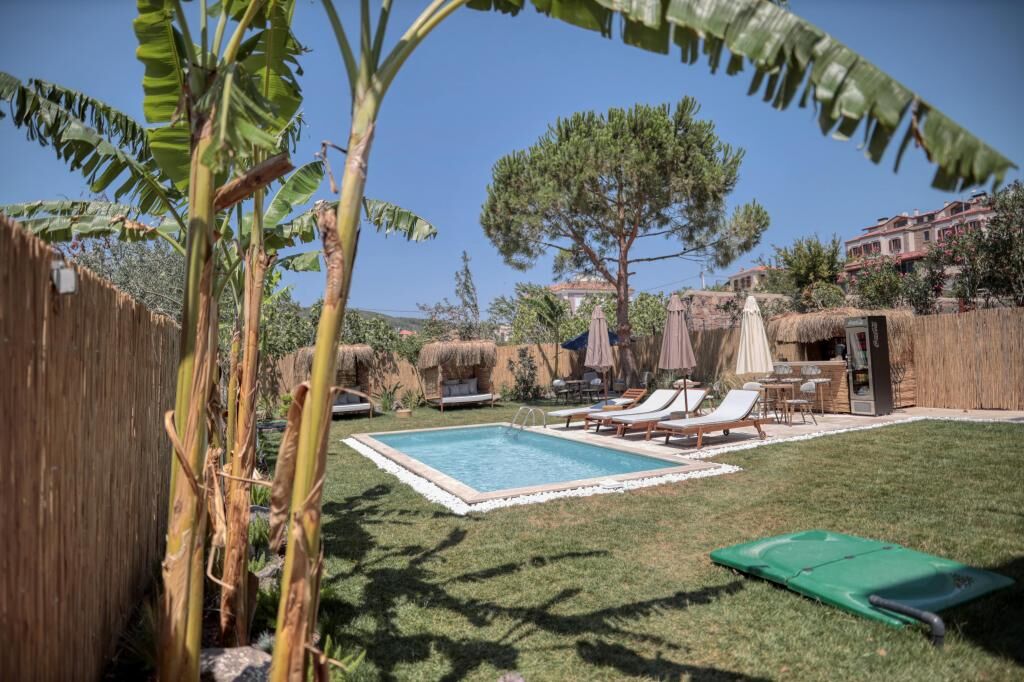 Myrodia by Etapaltınel