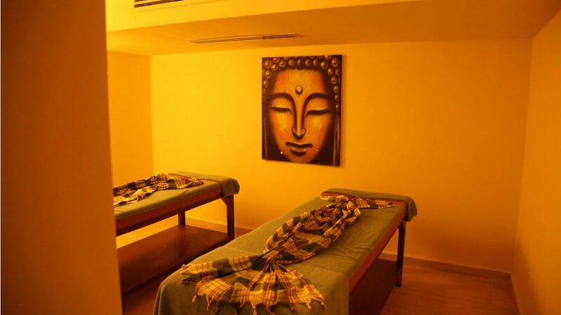Parion Hotel
