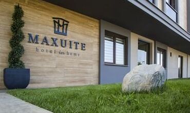 Maxuite Hotel In Home