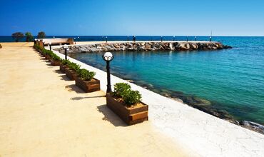 Ada Beach Hotel