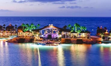 Cratos Premium Hotel & Port & SPA