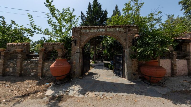 Antik Manastır Butik Otel