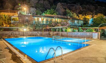 Assos Kervansaray Hotel