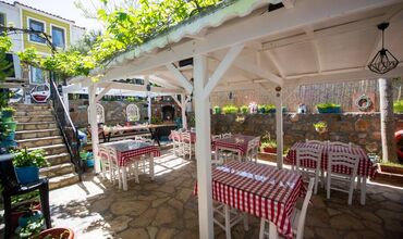 Ebruli Otel
