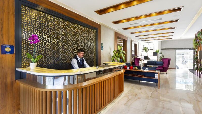 Artur Hotel