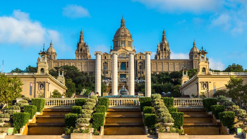 Madrid & Barselona Noel Pazarları Turu AJet Hy. ile Girona Şehir Turu Dahil (ABC- GRO)