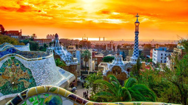 Barselona Madrid Noel Pazarları Turu AJet Hy. ile Girona Şehir Turu Dahil (GRO-ABC)