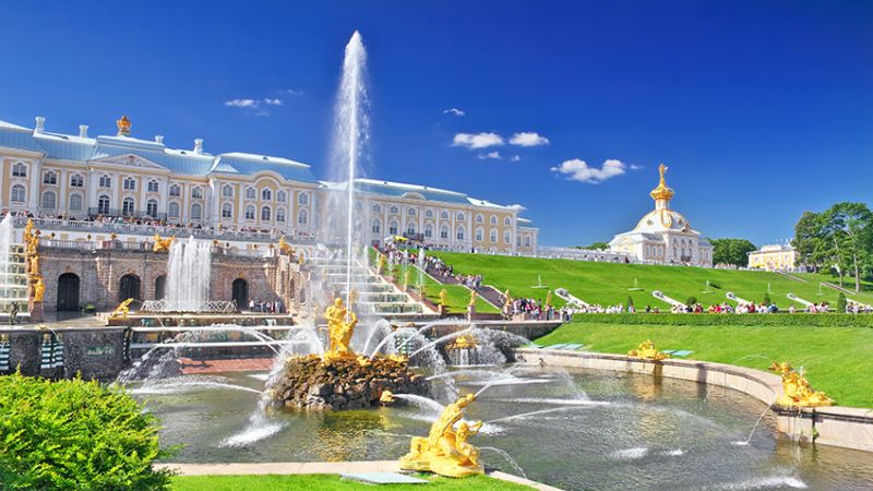 Vize Dahil Kuzey Işıkları Turu Lapland – Murmansk – St. Petersburg – Moskova // Tüm Şehir Turları Dahil !!!