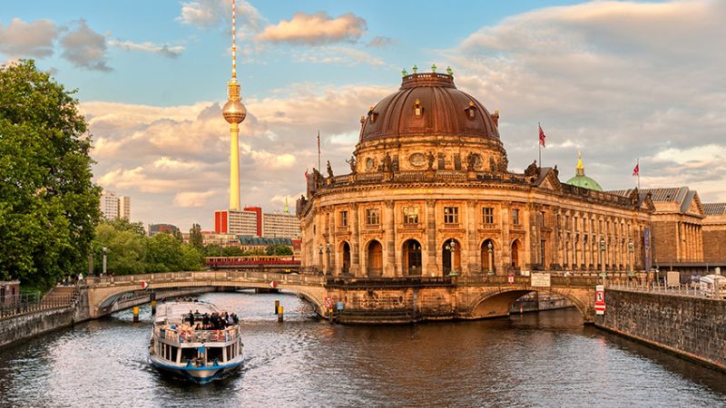 Hamburg'dan Berlin'e Kuzey Avrupa Turu Yaz Dönemi Ajet İle 3 Gece 4 Gün 2027