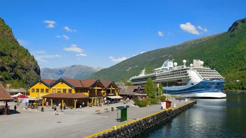 COSTA FAVOLOSA İLE UZUN NORVEÇ FİYORTLARI - 21.07.2027