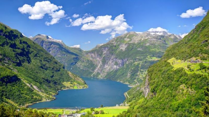 COSTA FAVOLOSA İLE UZUN NORVEÇ FİYORTLARI - 21.07.2027