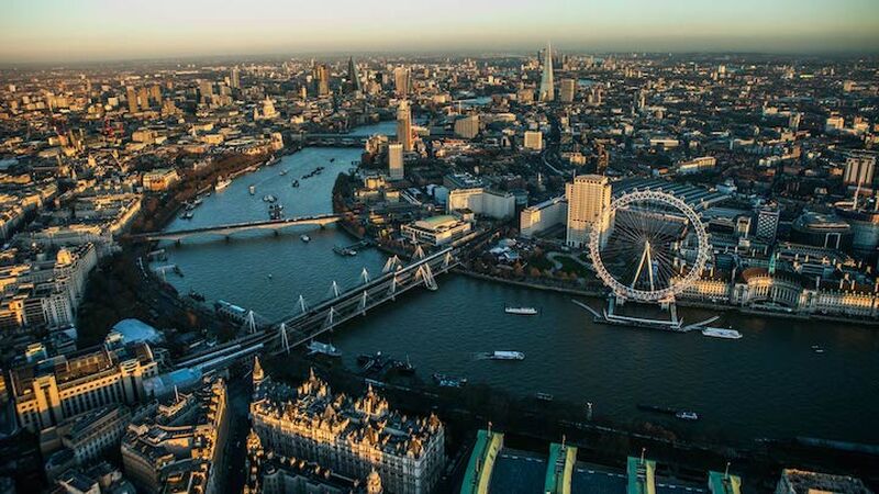 Baştanbaşa Büyük Britanya Turu Türk Havayolları ile 7 Gece 8 Gün (LHR-DUB) ATL001