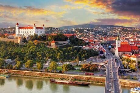 Kosovalı Büyük Balkanlar Turu AJet ile Extra Turlar ve Akşam Yemekleri Dahil PRN-PRN