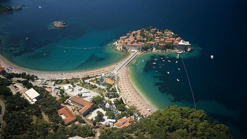 BUDVA Tailwind Havayolları Özel Seferi ile 4 Gece 5 Gün (TGD-TGD)