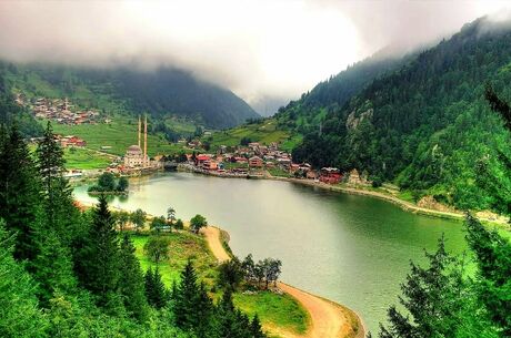İstanbul Çıkışlı Uçaklı Karadeniz Yaylalar ve Batum Turu | 3 Gece Otel Konaklamalı