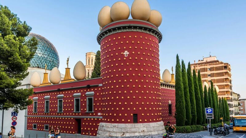 Promo İspanya İkonları Turu Pegasus Havayolları ile 5 Gece 6 Gün (BCN-MAD) IS001