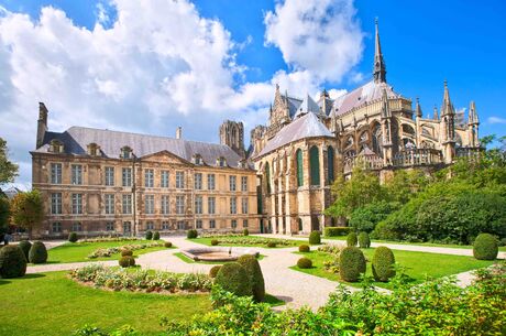 İZMİR ‘DEN MEGA BENELÜX & PARİS & COLMAR & KÖLN SunExpress Havayolları ile 6 gece
