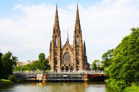 İzmir`den Direkt Hareket Görkemli Rüya Üçgeni Almanya - Fransa - İsviçre 3 Gece - SunExpress ile (2026 Yaz Dönemi) AT1290