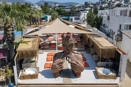 Leo Beach Resort +16 | 4 Gece Konaklamalı | İstanbul , İzmit, Bursa ve İzmir Hareketli
