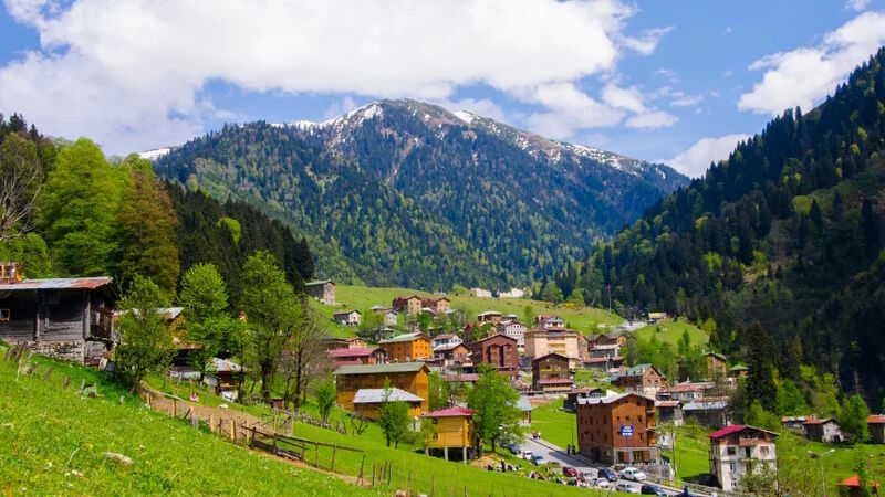 Uçaklı Karadeniz Yaylalar ve Batum Turu İzmir Çıkışlı