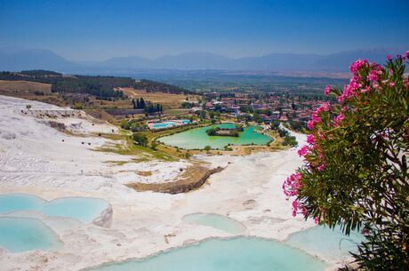 Salda Gölü Pamukkale Çeşme Alaçatı Turu | 1 Gece Otel Konaklamalı