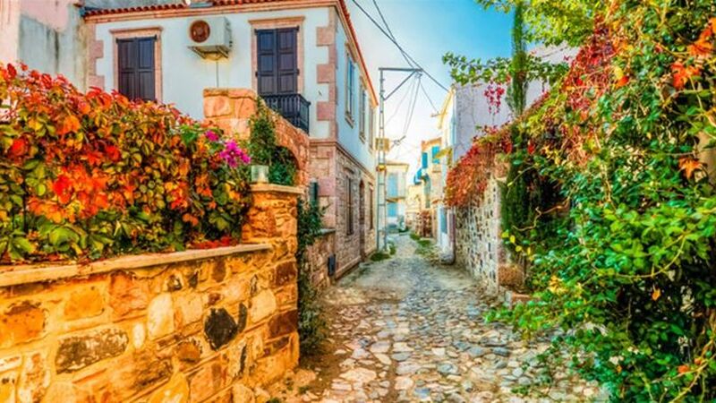 Assos Ayvalık Bozcaada Turu (1 Gece Otel Konaklamalı)