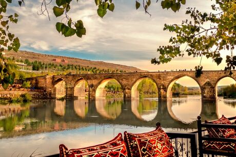 Uçaklı Butik Şanlıurfa Mardin Diyarbakır Turu 2 Gece Otel Konaklamalı  İstanbul Çıkışlı