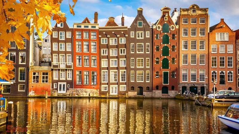 Mega Benelux & Paris & Colmar & Köln Türk Havayolları İle 7 Gece 8 Gün DUS - STR IS001