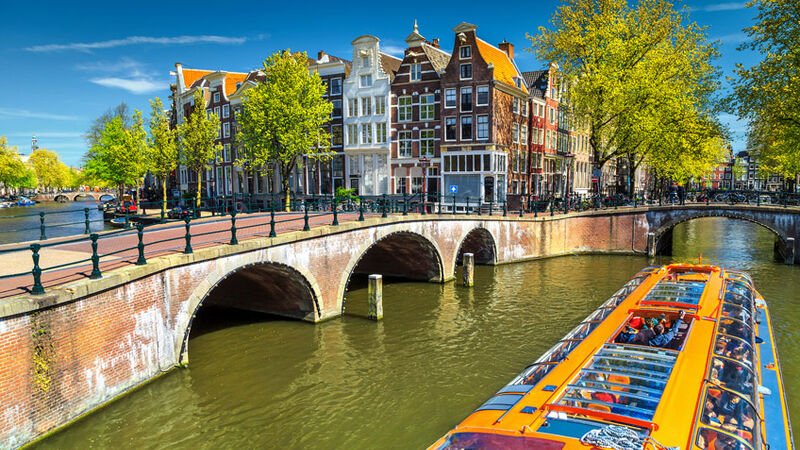 Mega Benelux & Paris & Colmar & Köln Türk Havayolları İle 7 Gece 8 Gün DUS - STR IS001