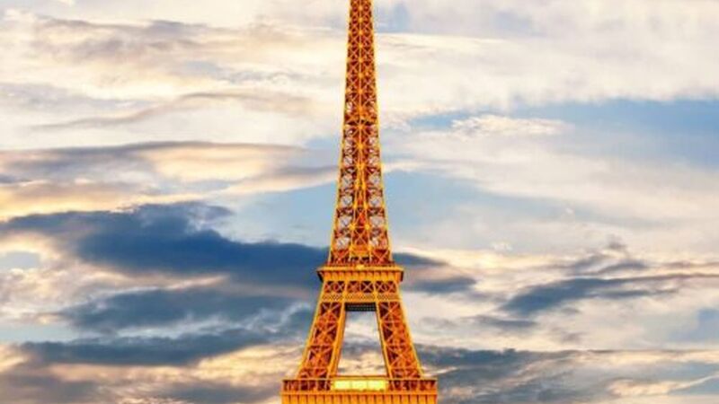 Mega Benelux & Paris & Colmar & Köln Türk Havayolları İle 7 Gece 8 Gün DUS - STR IS001