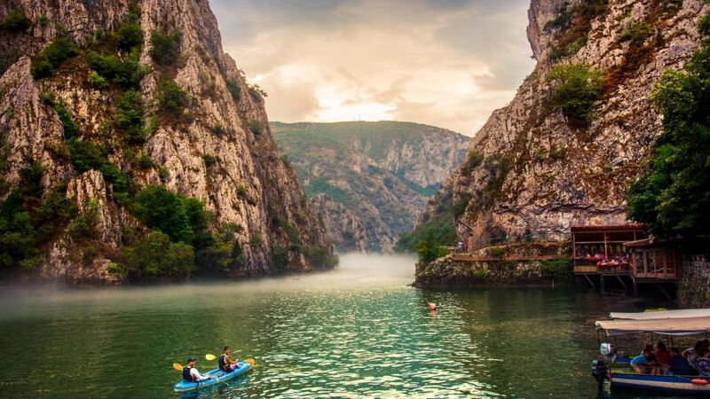 Balkan Güzelleri Ajet Havayolları ile Kosova Makedonya Turu
