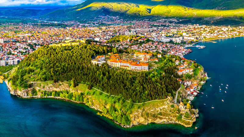 Balkan Güzelleri Ajet Havayolları ile Kosova Makedonya Turu